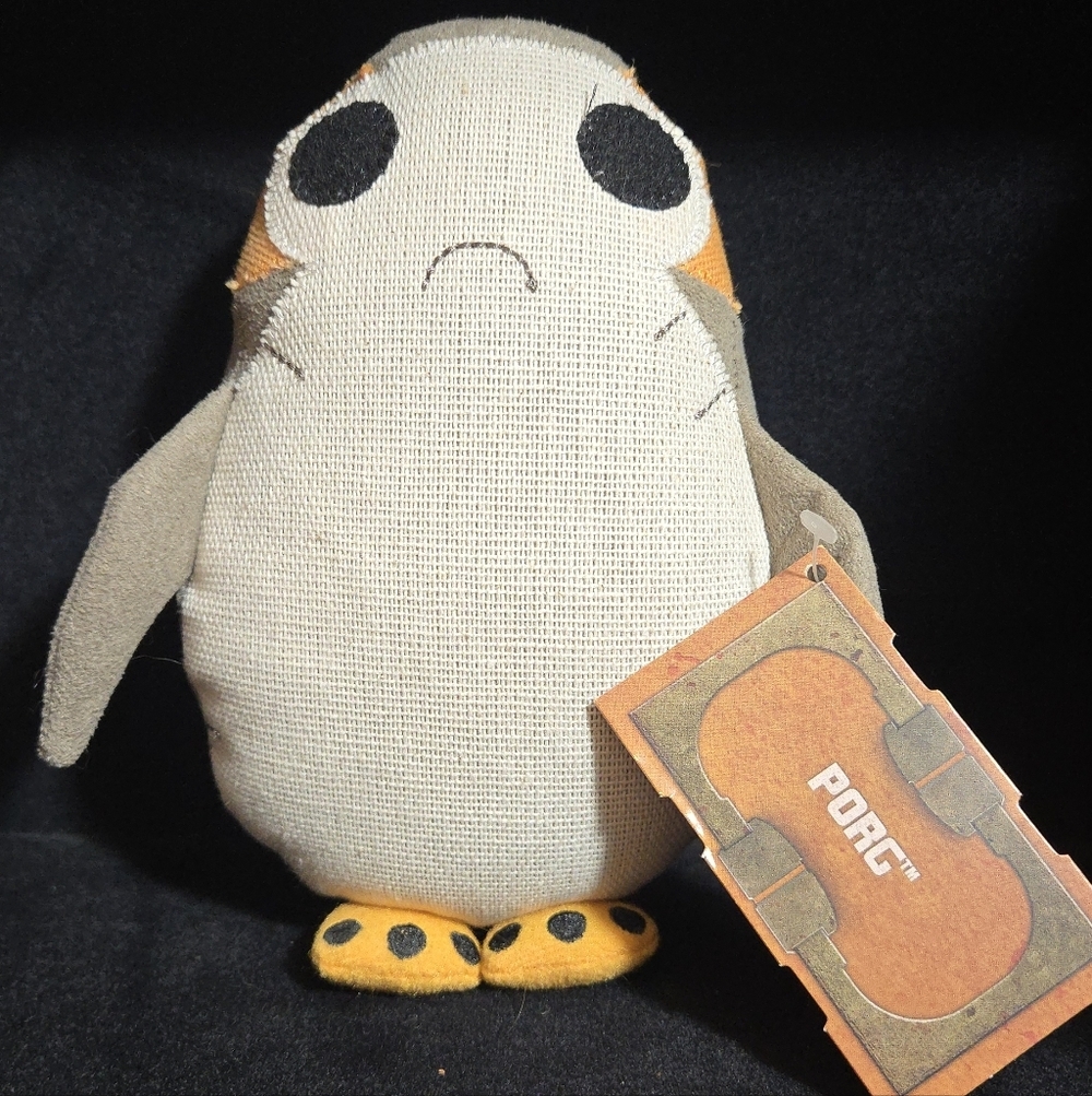 Disney Parks Star Wars Galaxy's Edge Porg Plush Toy